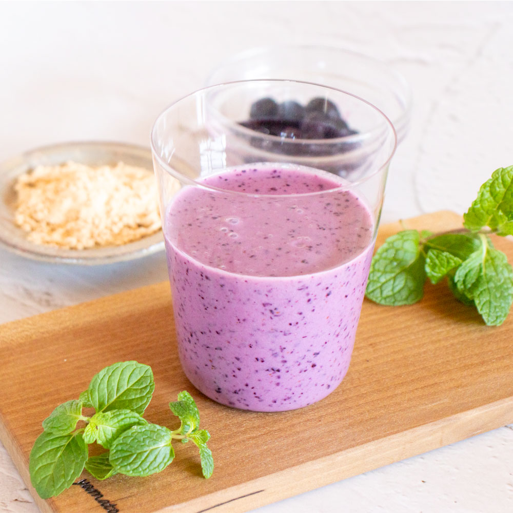 ブルーベリーときな粉のヨーグルトスムージー