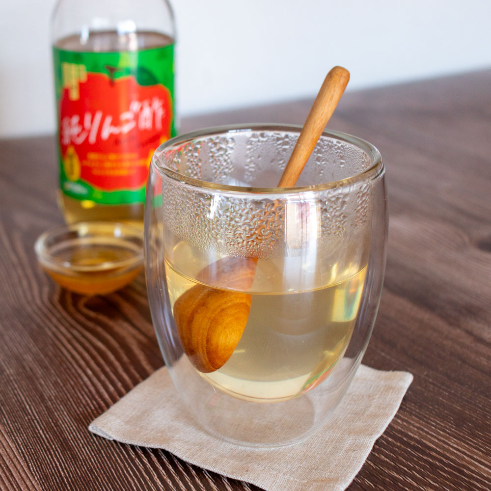 りんご酢のお湯割り