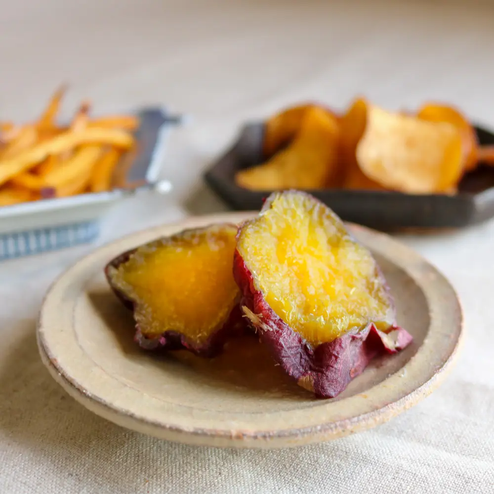 <font size="-1">皮つきもっちり</font> まるごともっちりいも